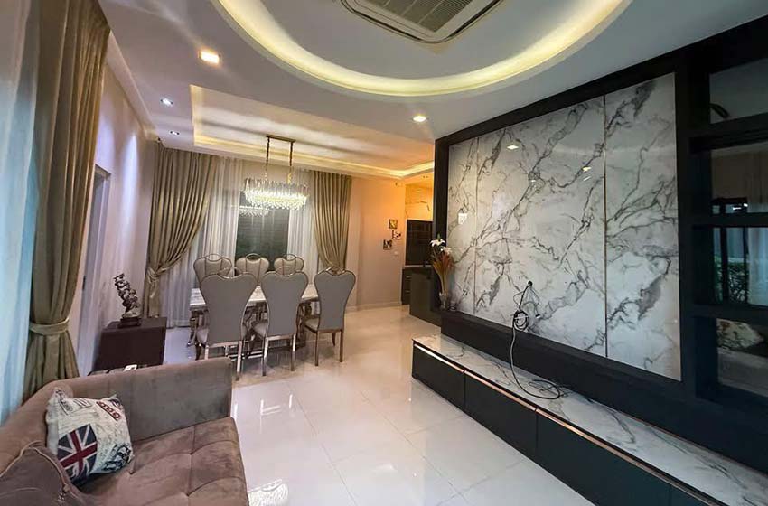 House with Shared Pool in Chaengwattana 
